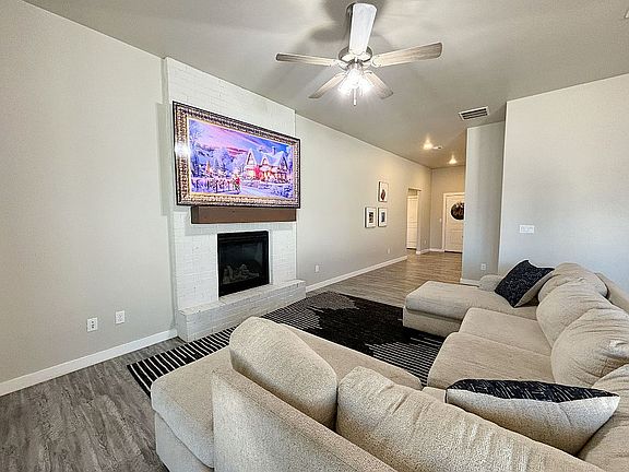 2nd image of 1320 Bourbon St