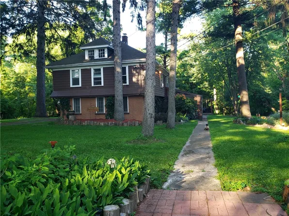 230 Fisher Rd, Rochester, NY 14624