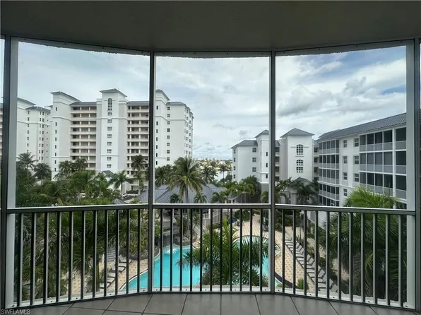 470 Launch Cir #V-503, Naples, FL 34108