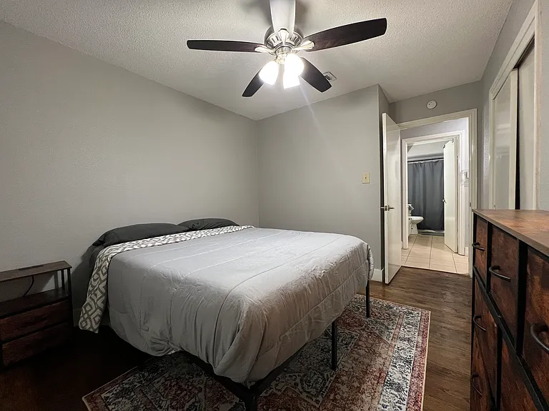 114 Dunn St — Photo 16