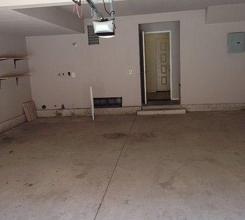 2 Car Garage W/Laundry Hookup and Direct Access to Unit