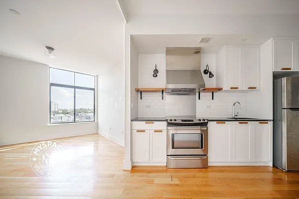 Rented by MySpaceNYC | media 21