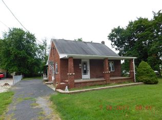68 W Market St, Palmyra, PA 17078