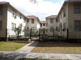 1905 S Carrollton Ave, New Orleans, LA