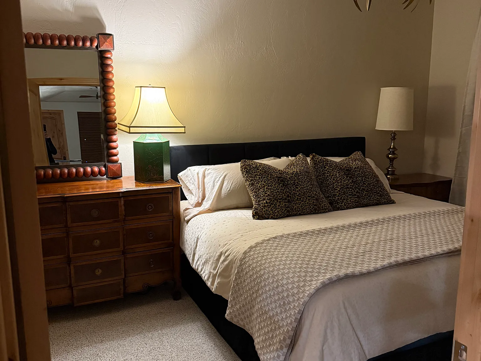 2 bed, 1026 sqft, $3,250 — Photo 3