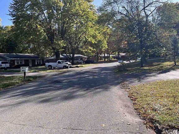 3rd image of 7115 Tina Dr