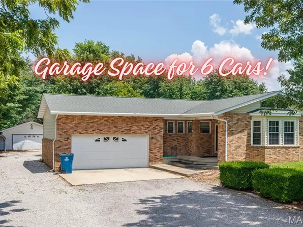 2364 Marine Rd, Highland, IL 62249