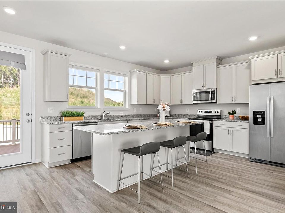 1st image of 155 Shaded Valley Ct
