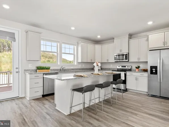 155 Shaded Valley Ct, Stafford, VA 22554