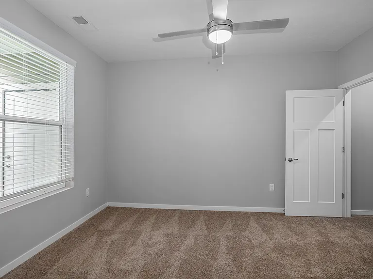 Flats at Sugar Run — Photo 55