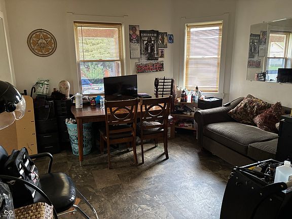 4th image of 342 W 26th St