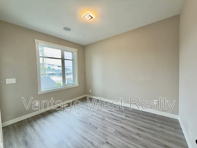 800 Morrison Ave #3 — Photo 15
