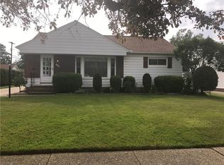 1782 Alcester Rd, Mayfield Heights, OH 44124