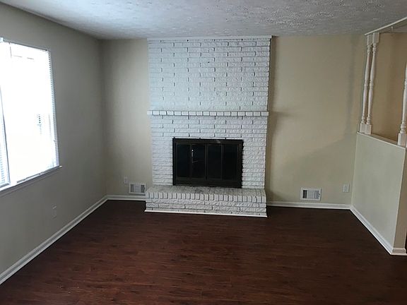 4th image of 5703 Williamsburg Dr