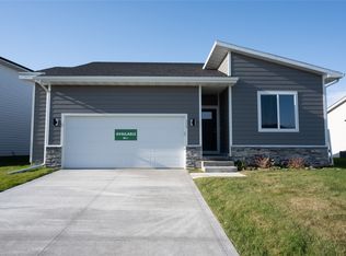 425 NW Compass Ave #EIA1ZC, Waukee, IA 50263