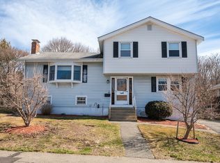 27 Circle Hill Rd, Salem, MA 01970