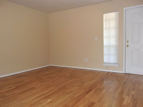 2nd image of 700 NW 17th St APT 12