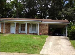 522 W Lee St, Chickasaw, AL 36611