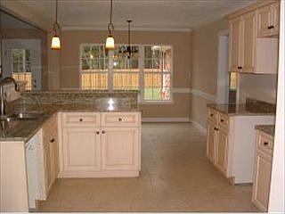 3rd image of 4468 Dave Macdonald Dr