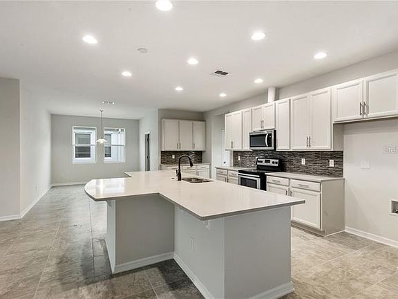 3rd image of 5392 Carrara Ct