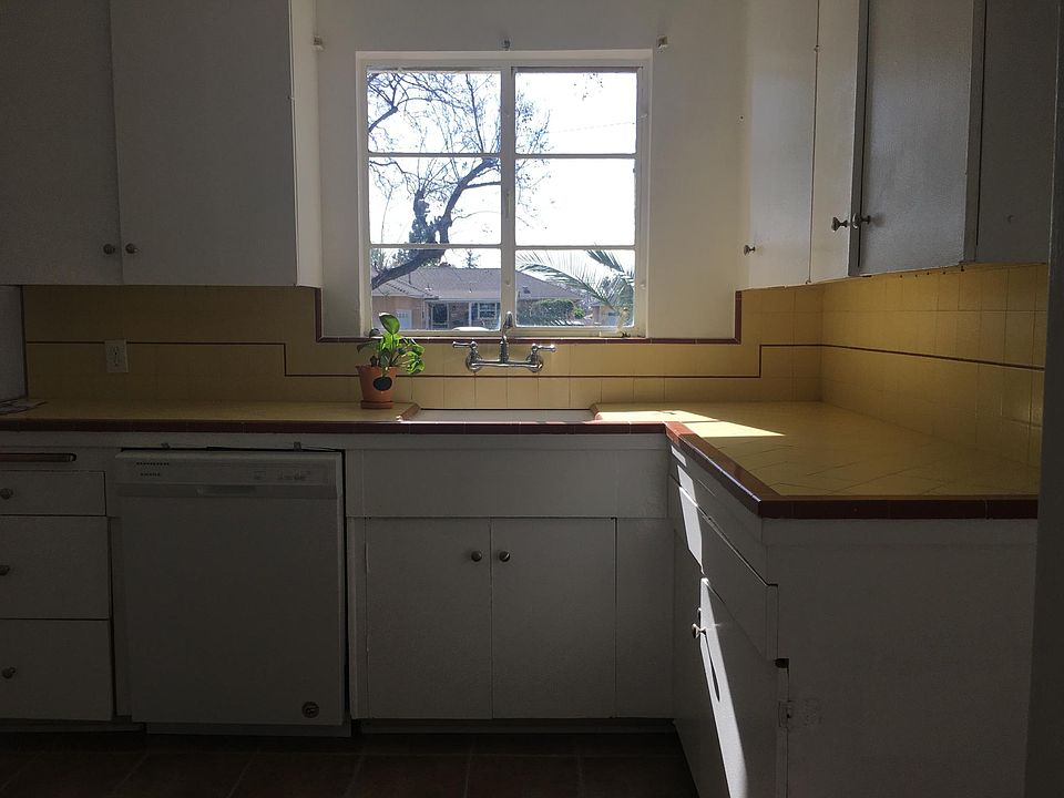 1st image of 10608 Grovedale Dr