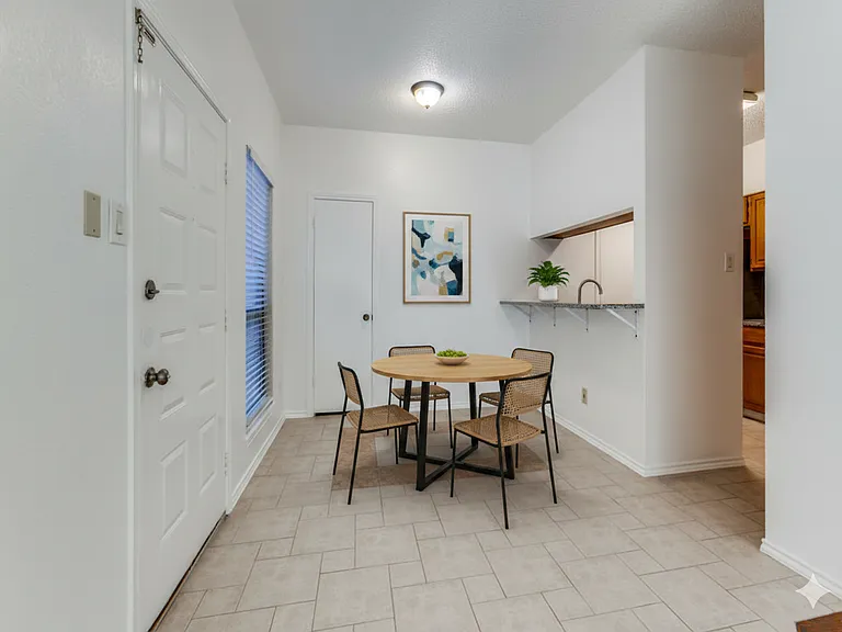7340 Skillman St #605 — Photo 4