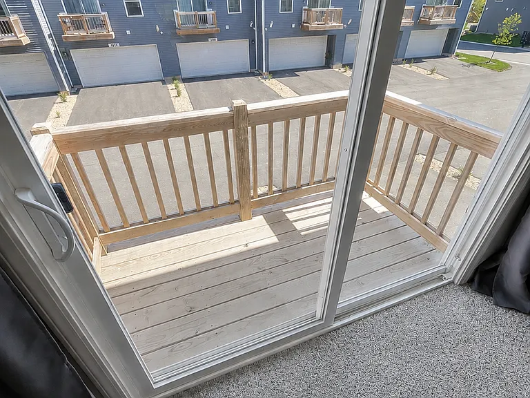 1475 Yosemite Way — Photo 21
