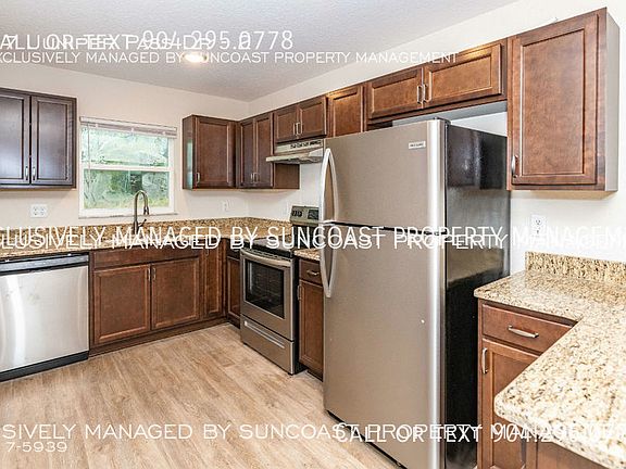 3rd image of 17 Juniper Pass Dr #4