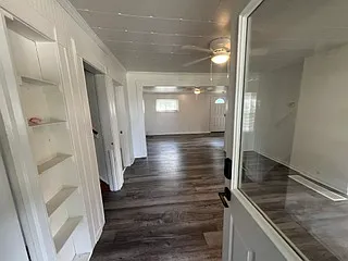 422 Hannah — Photo 2