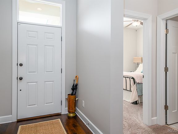4th image of 7943 Oak Crest Pl