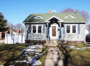 1054 1st St NW, Mason City, IA 50401