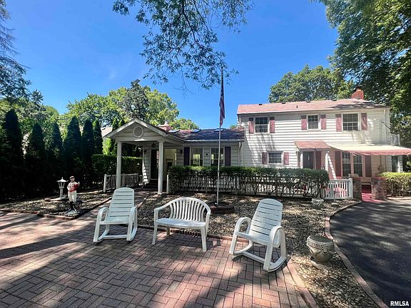 5th image of 1420 E Gardner Ln