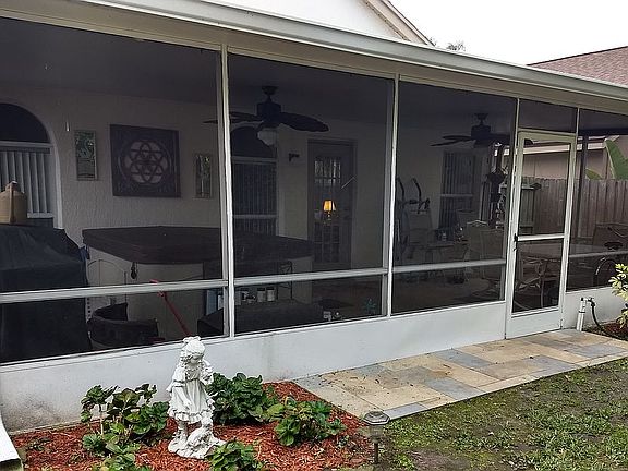 2nd image of 1318 Carpenter Branch Ct