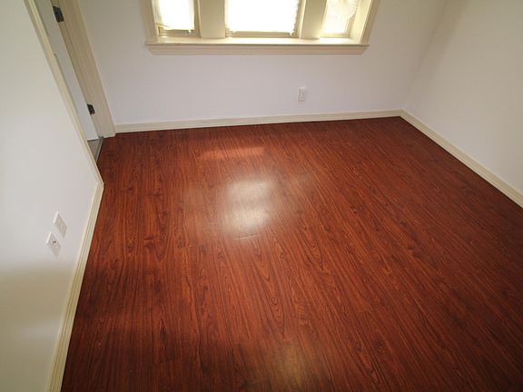 3rd image of 4708 Chestnut St APT 3B