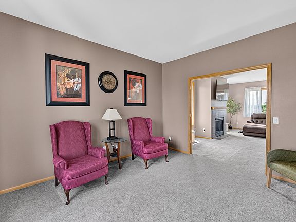5th image of 1000 Glen View Ct