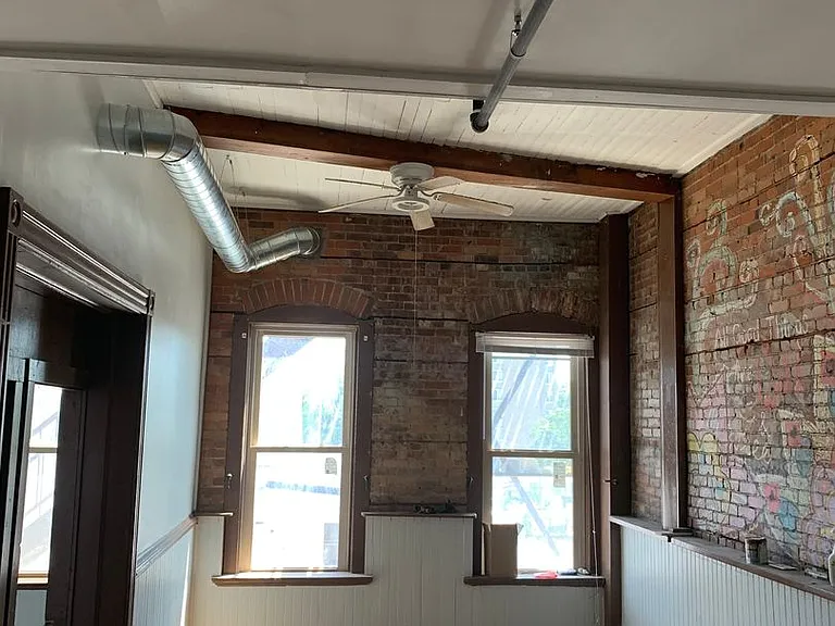 77-79 W Main St — Photo 28