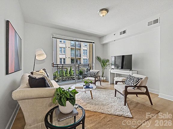 3rd image of 1315 East Blvd Unit 305