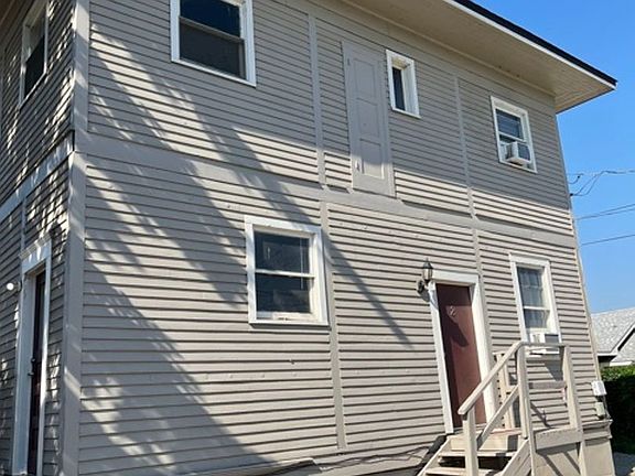 4th image of 321 Blaine St APT 5
