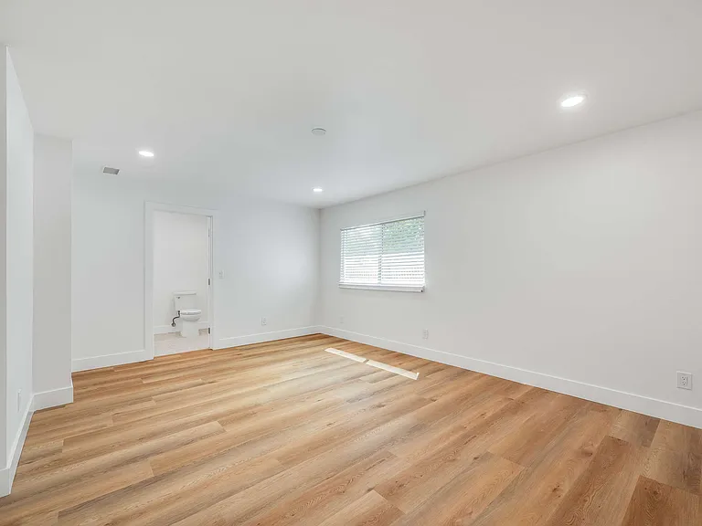 4342 Arabella St — Photo 27