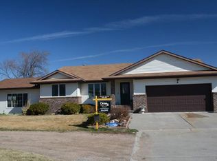 300 S Wind Dr, Gibbon, NE 68840