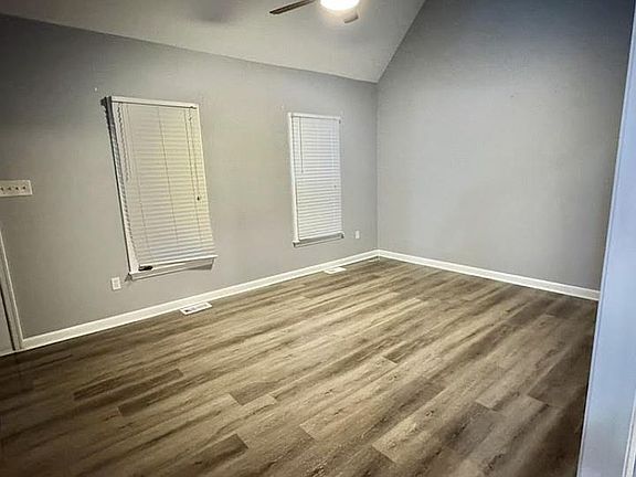 3rd image of 4606 Mason Run Ct
