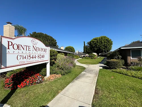 Pointe Newport Apartments Photo 1