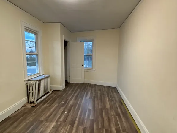 (undisclosed Address), Hempstead, NY 11550