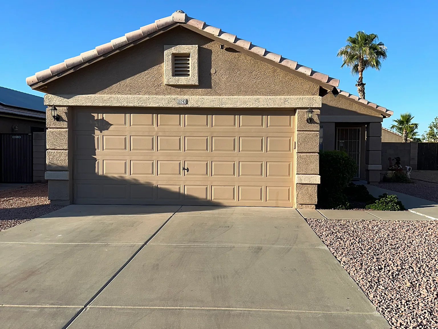 3 bed, 1065 sqft, $2,100 — Photo 2