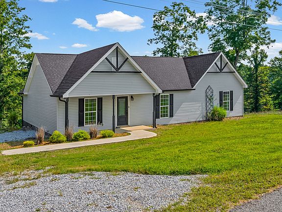 3rd image of 153 High Point Rd