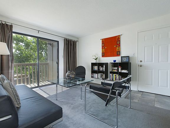 5th image of 941 Calle Mejia APT 325