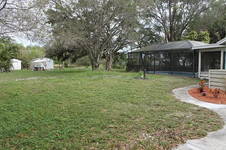 3 bed, 2.5 bath, 2479 sqft, $3,500 — Photo 2