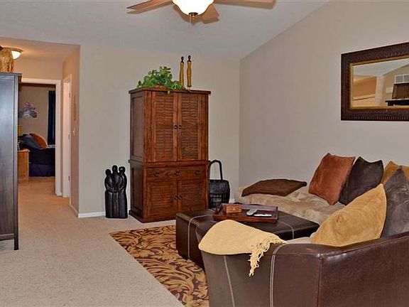 3rd image of 1814 Miranda Ct