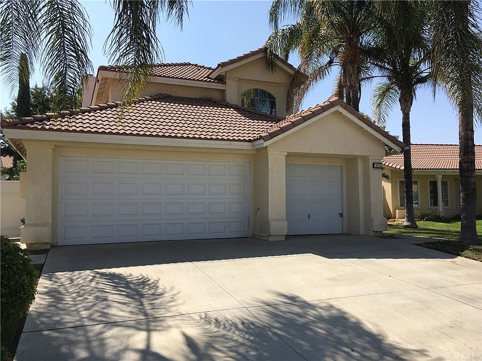 1st image of 16125 La Fortuna Ln