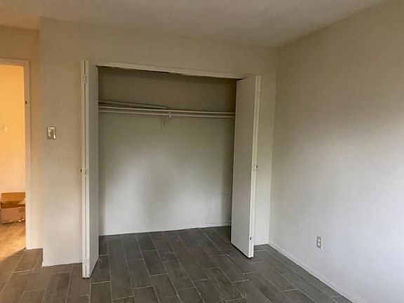 4th image of 10161 Inwood Hollow Ln